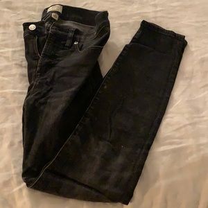 J crew 9” high rise toothpick jeans // 25 // black distressed